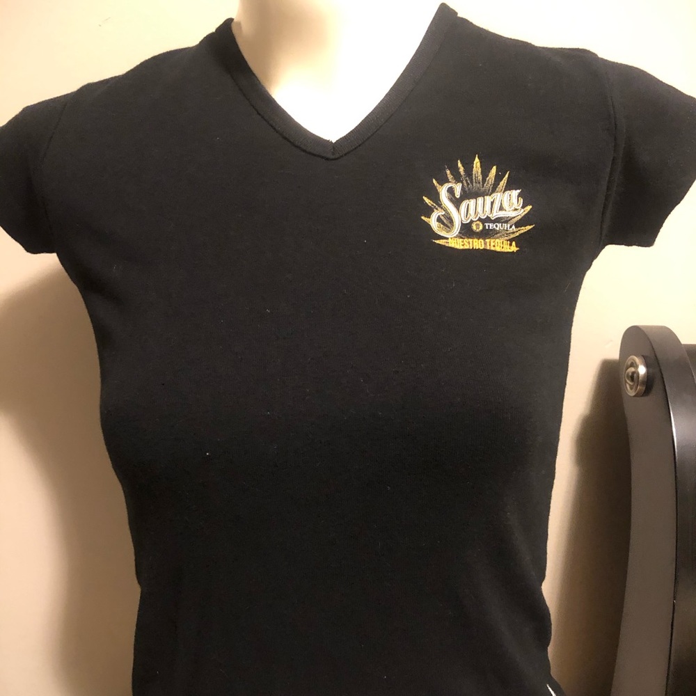 Sauza tequila Vneck shirt size small